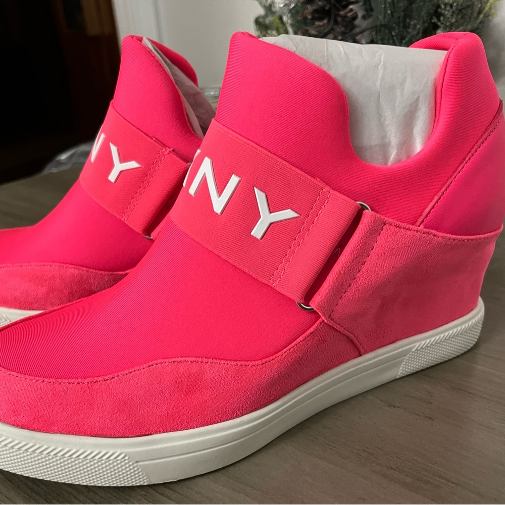 DKNY Women's Cosmos Bright Pink Slip-On Wedge Sneakers